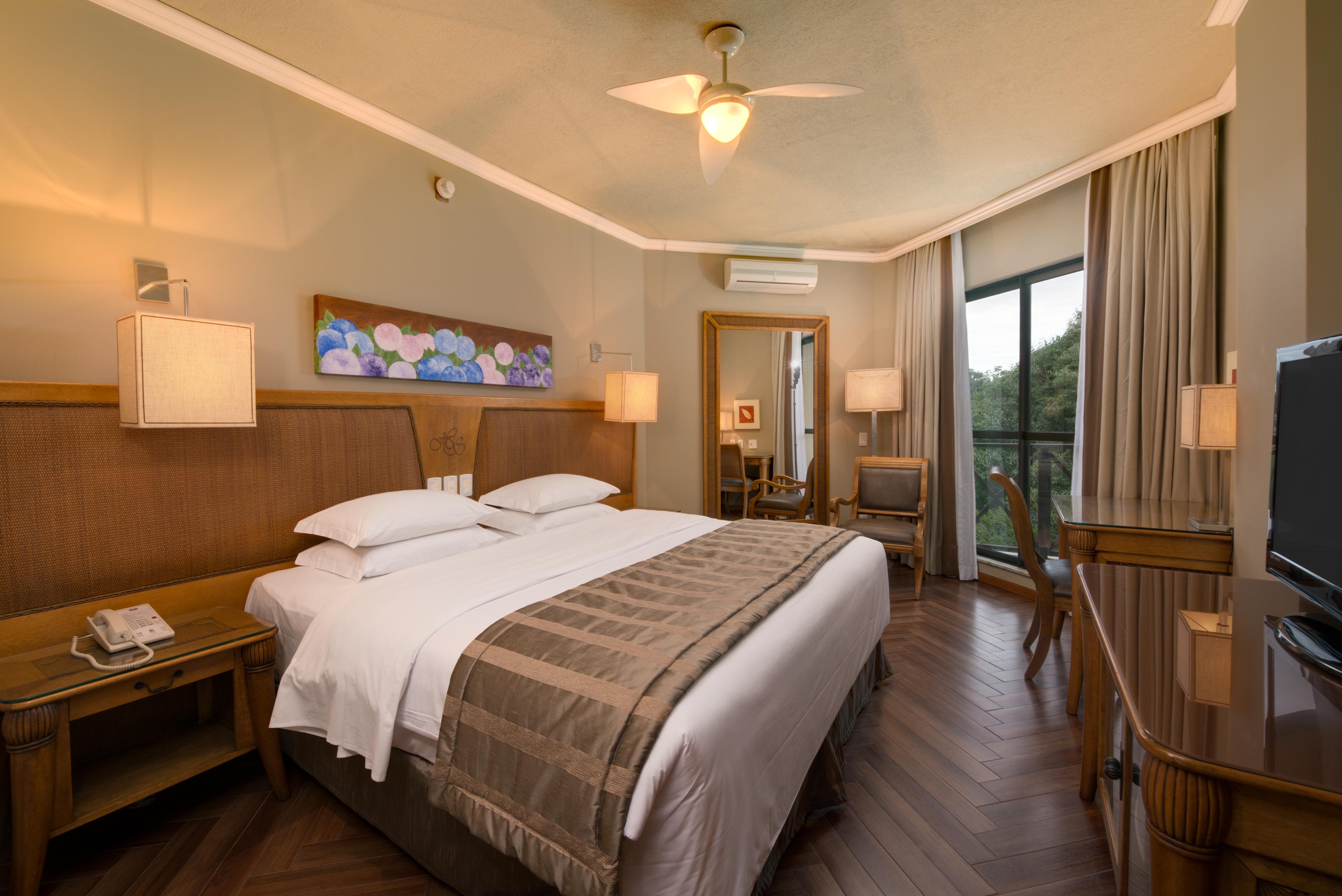 Wish Serrano Resort Грамаду Екстер'єр фото A room at the hotel