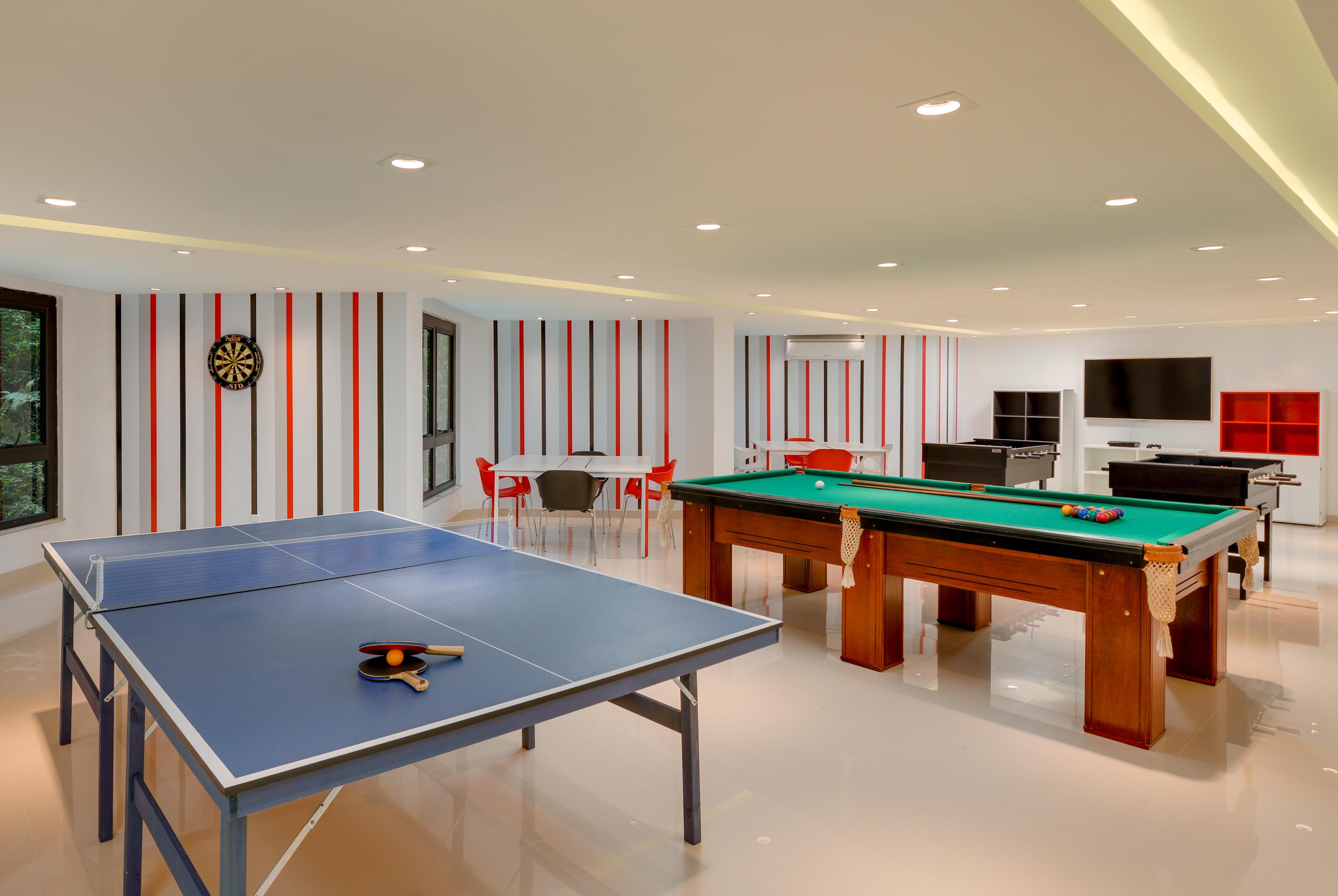 Wish Serrano Resort Грамаду Екстер'єр фото Games Room