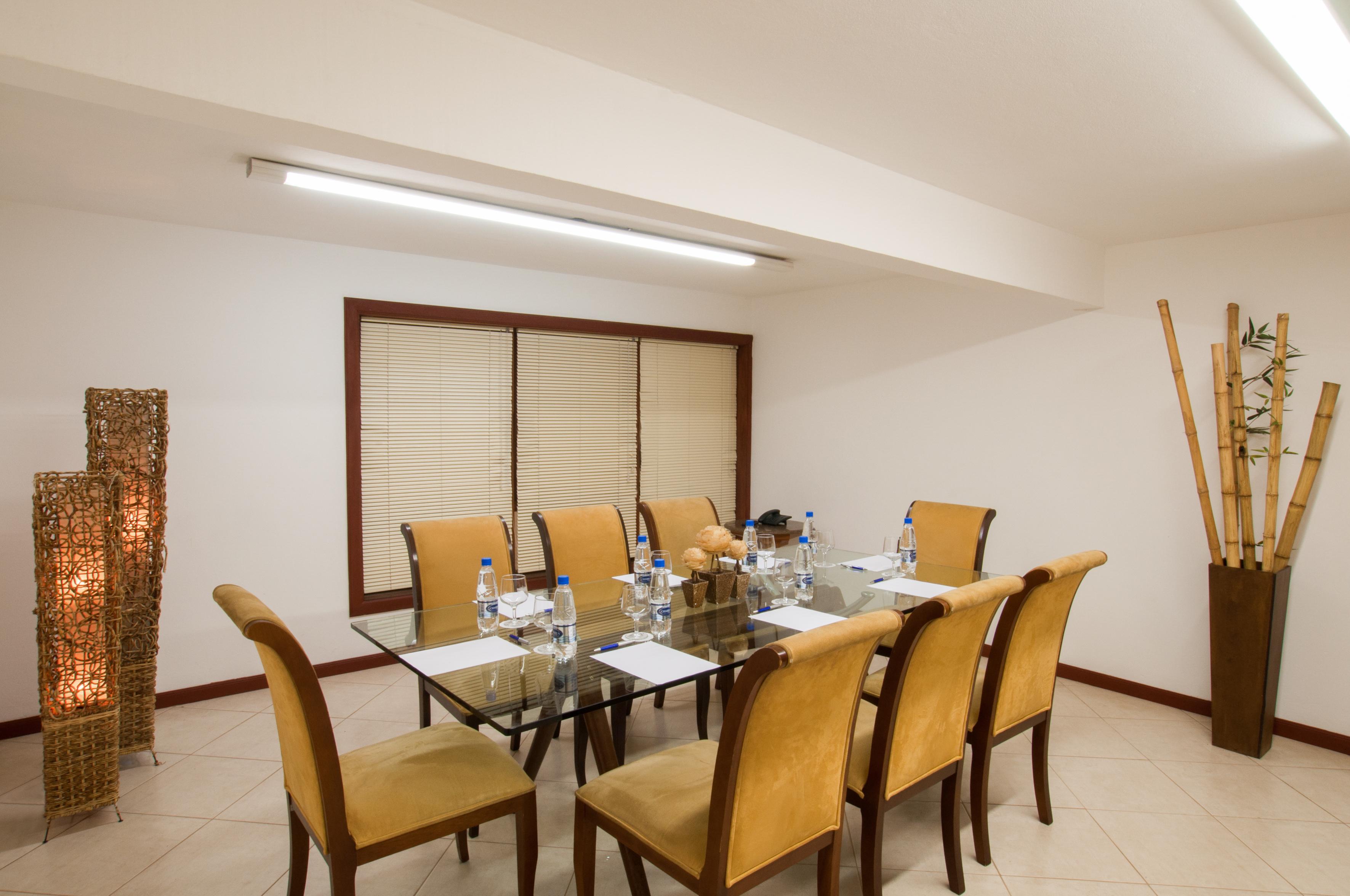 Wish Serrano Resort Грамаду Екстер'єр фото Meeting room at the hotel