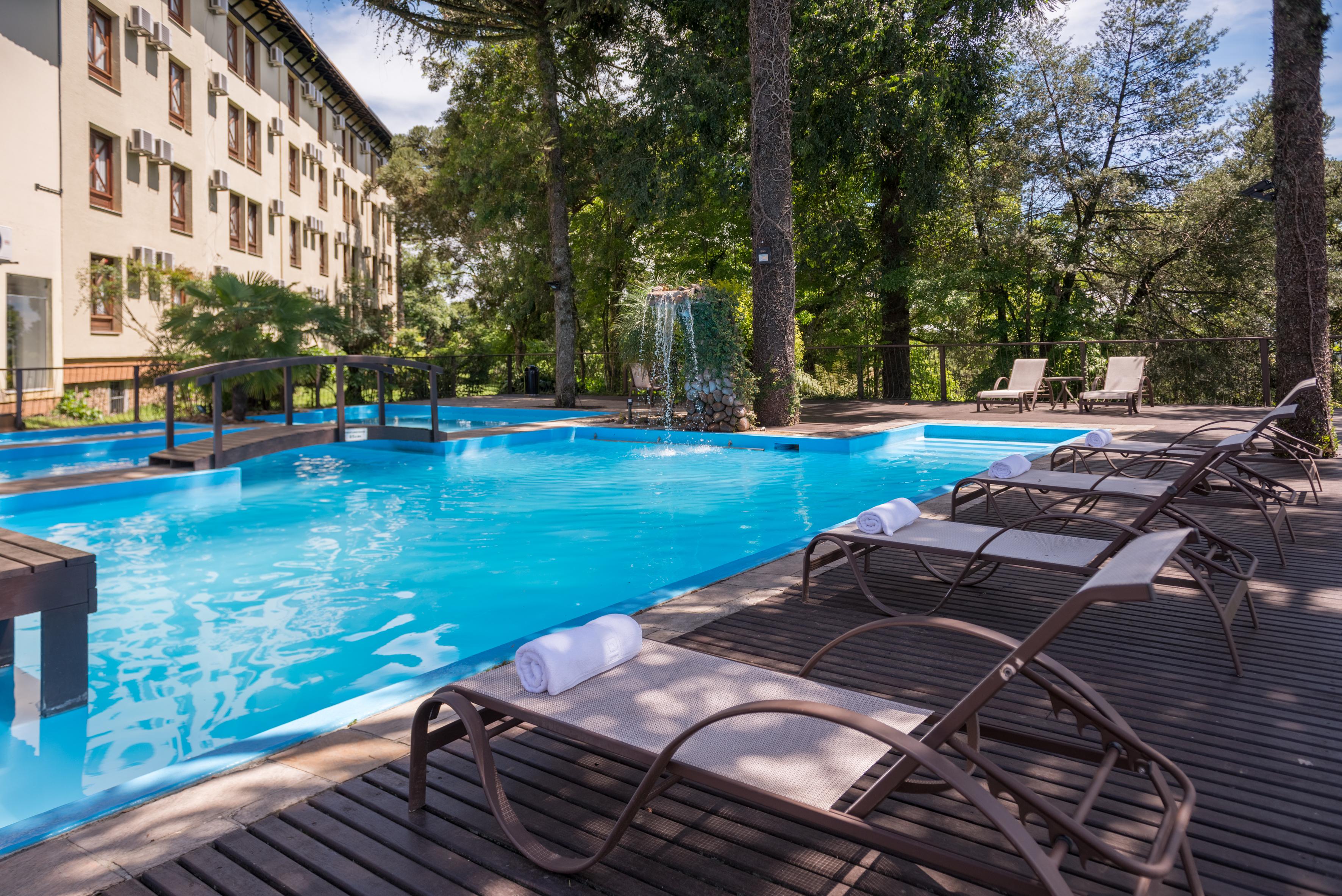 Wish Serrano Resort Грамаду Екстер'єр фото The swimming pool at the hotel